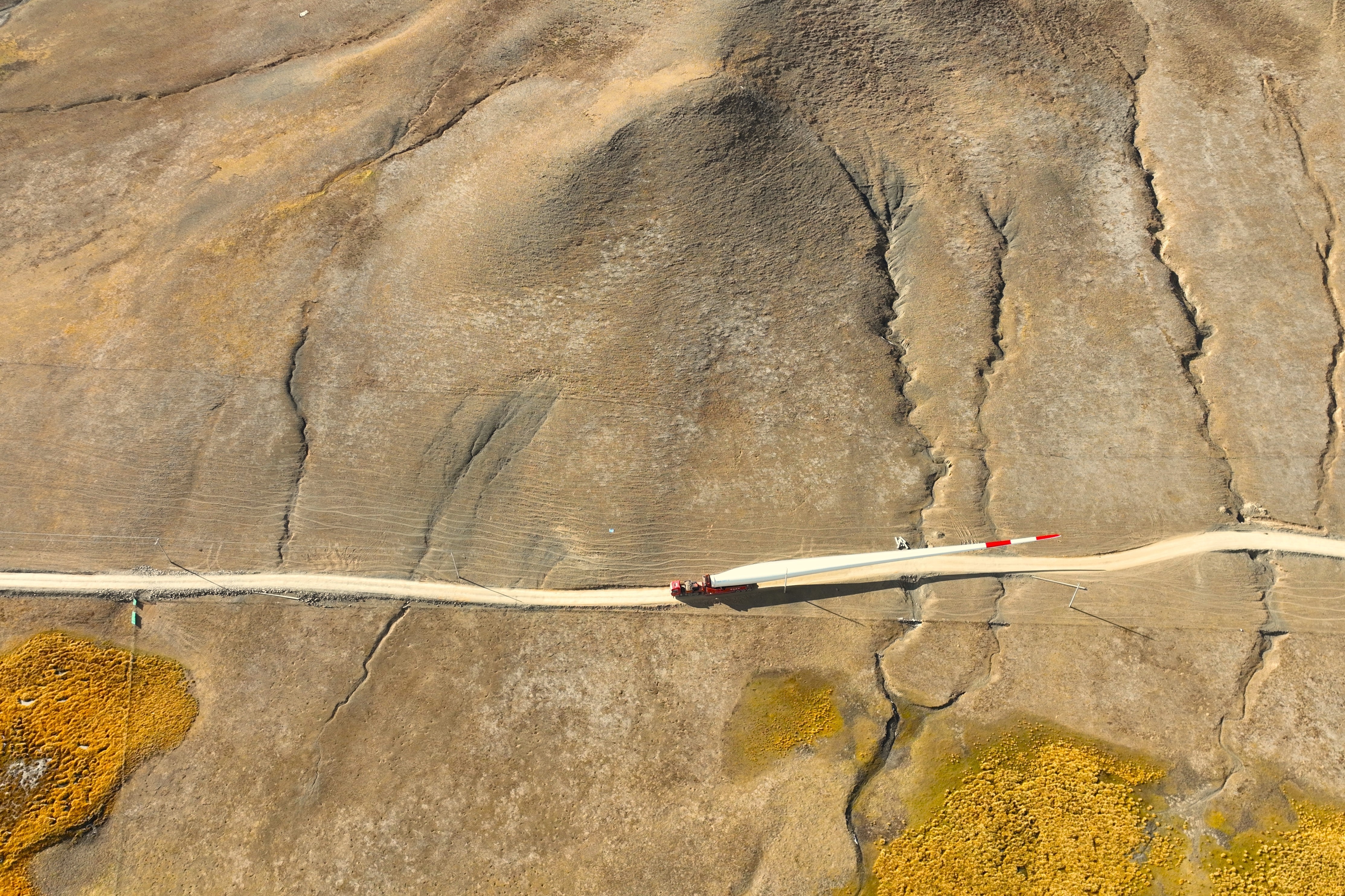 1704219477529421.jpg?x-oss-process=style/w10 图为那曲风电现场 (7).JPG